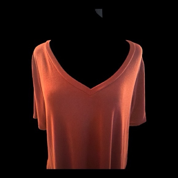 Zenana Outfitters Burnt Orange Top Size 1X - Picture 4 of 7